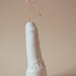 Vase érotique forme Phallique